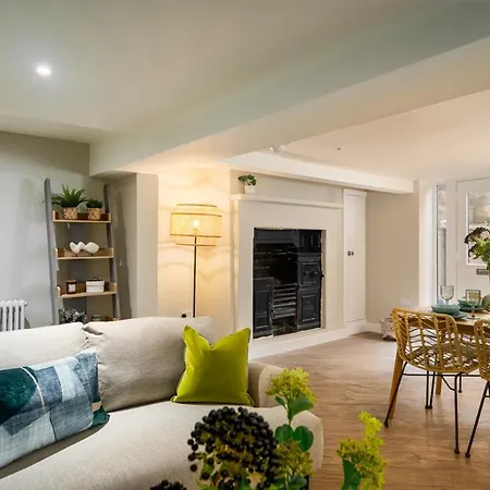 Kist Accommodates - Hughenden Loft *